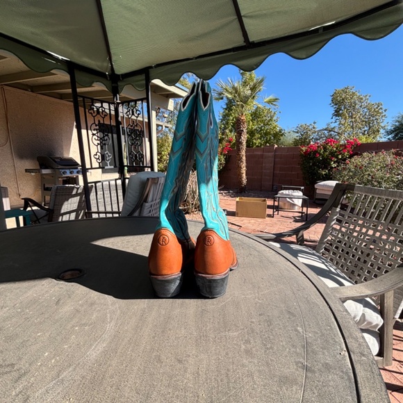 Tony Lama Buckaroo Chestnut/Turquoise Woman's Boot - Woman's size 9 - Picture 5 of 5